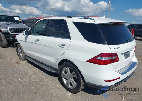 2015 Mercedes-Benz Ml 350 4Matic z USA, uszkodzony, nr VIN 4JGDA5HB9FA496867